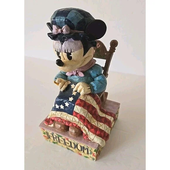 Jim Shore 2005 Disney Minnie Mouse "Stitching Freedom's Promise" Flag - Picture 2 of 8
